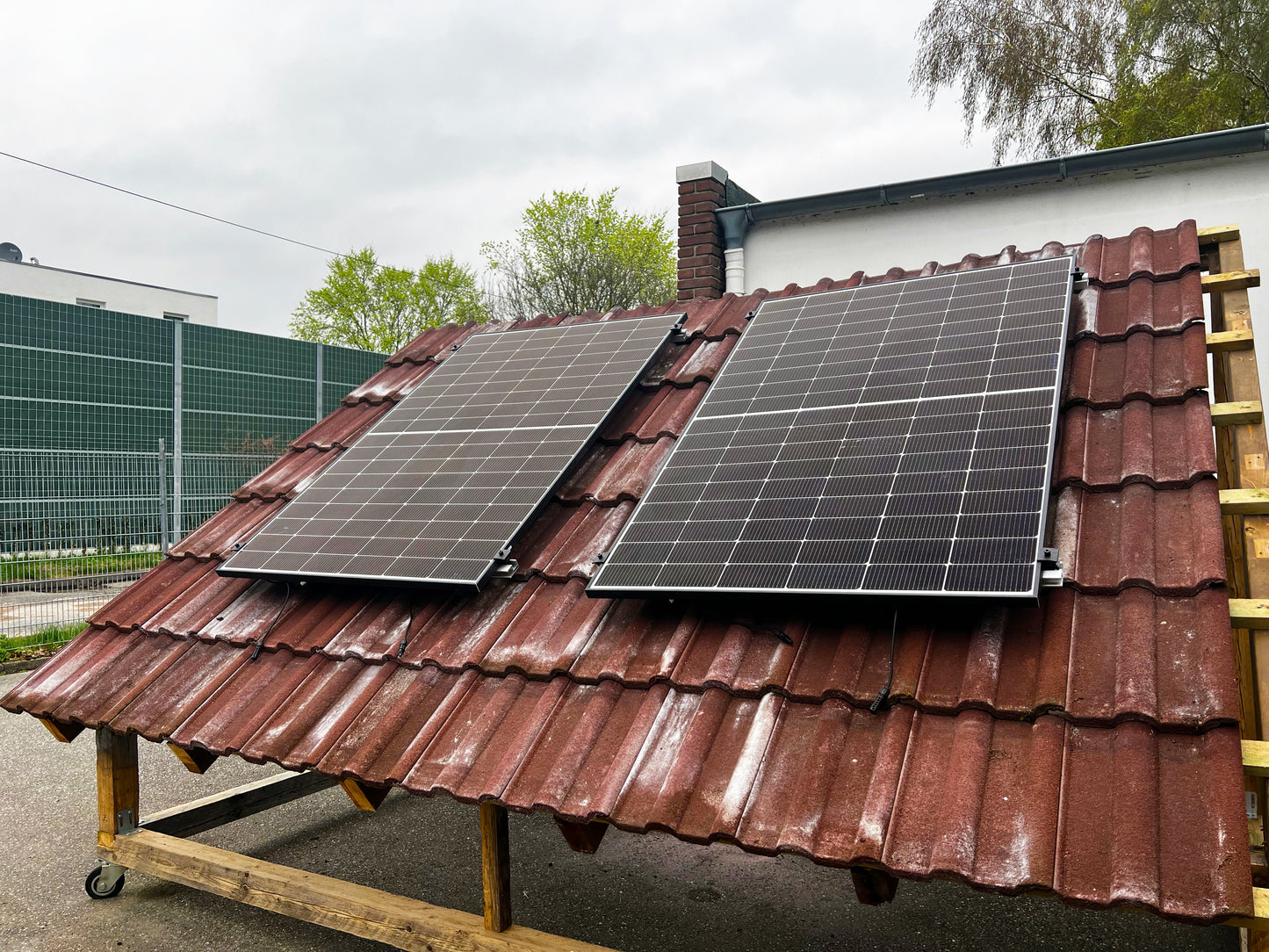 Entratek Roof|Balkonkraftwerk 800W/910Wp Komplettset|Ziegeldach|EZ1-M&Jolywood 455Wp
