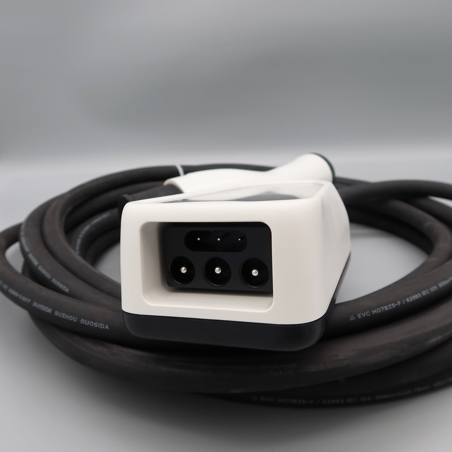 Entratek Mobiles Ladegerät Power Flex 3,7 / 7 kW mit 8 m-Kabel & Schuko / CEE32-Stecker / Typ G
