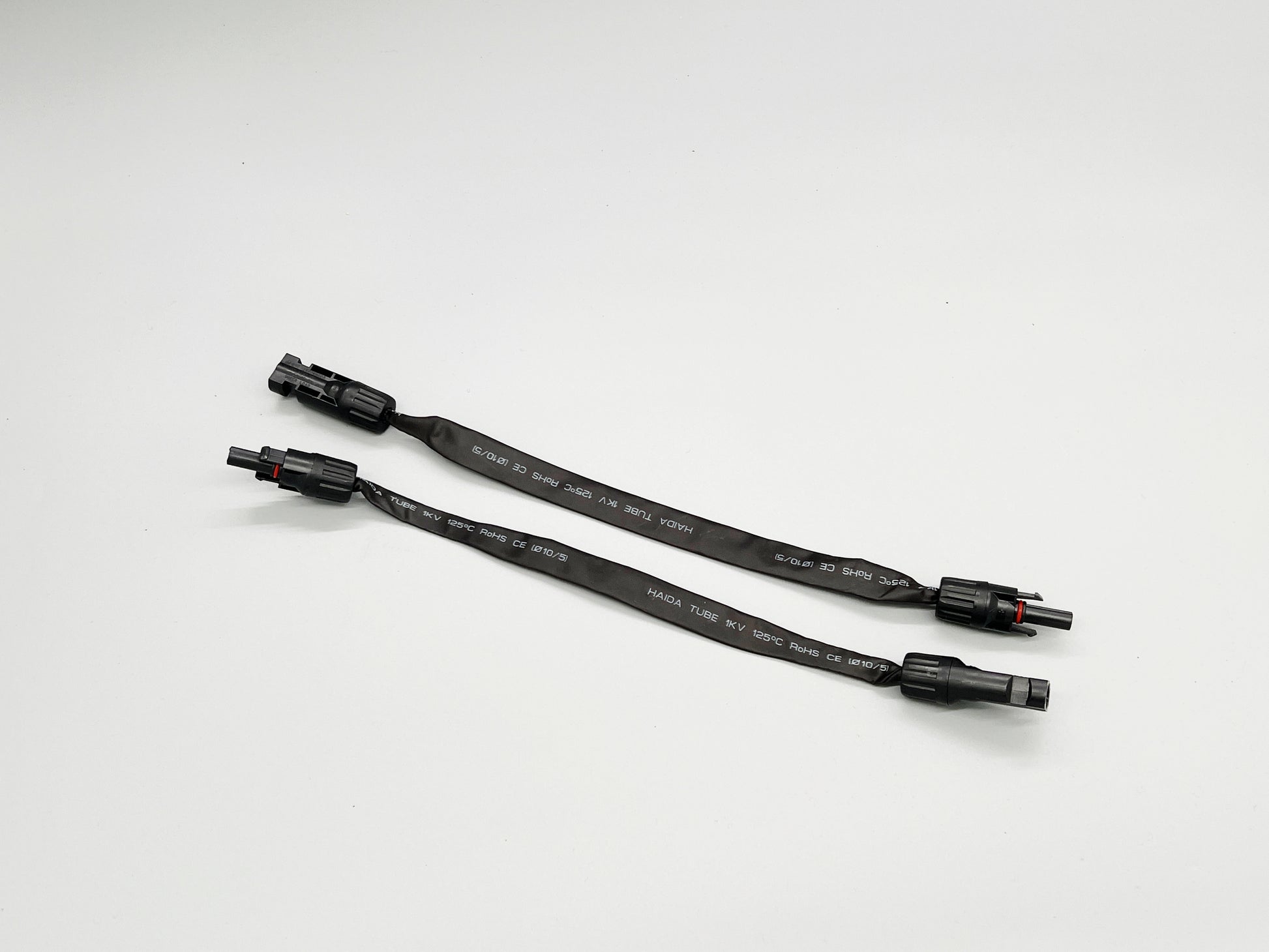 MC4 Kompatibel Fensterdurchführung für Solar Kabel (Paar), € 9,00 MC4 Kompatibel Fensterdurchführung für Solar Kabel (Paar), € 9,00